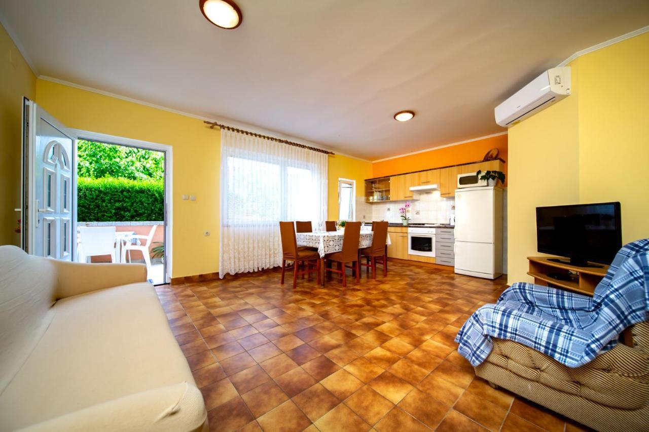 Kastell Apartments Лопар Экстерьер фото