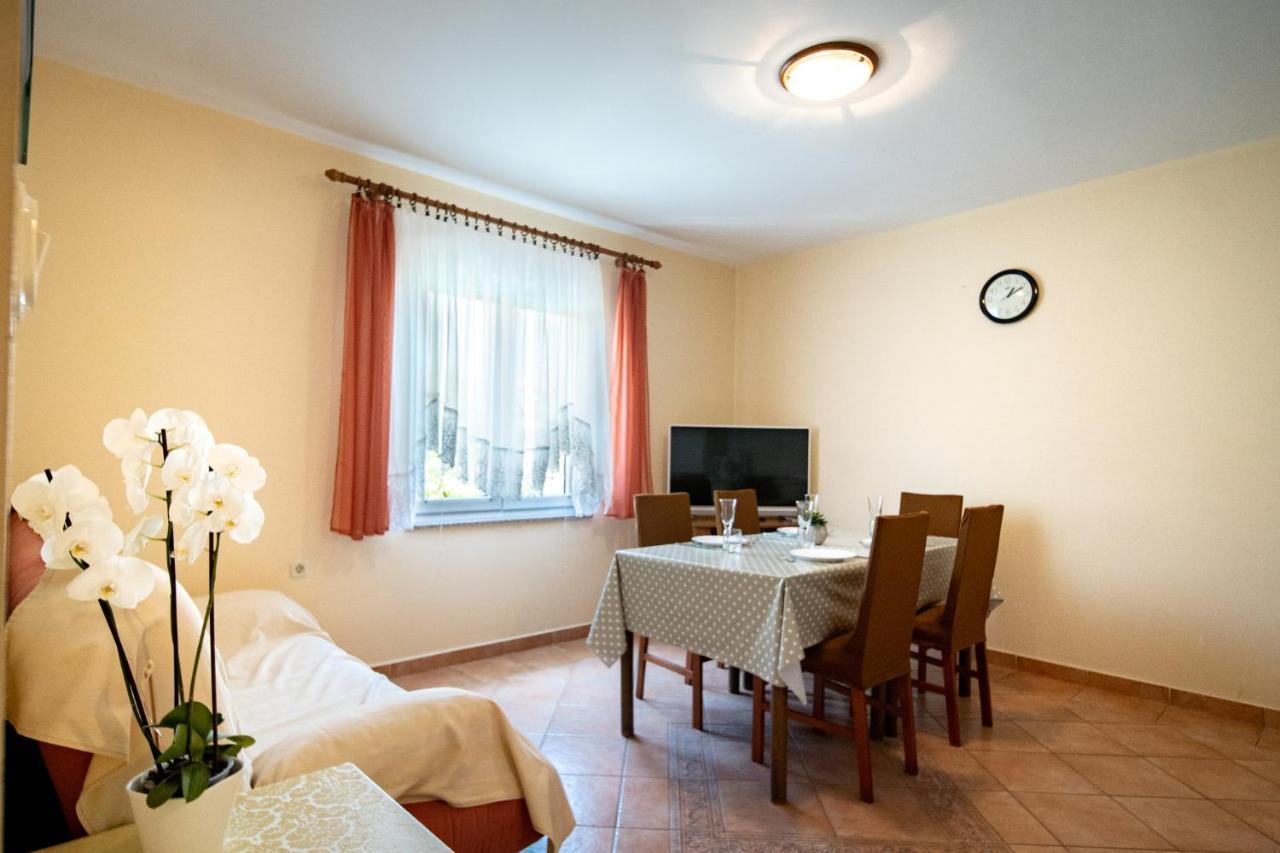 Kastell Apartments Лопар Экстерьер фото