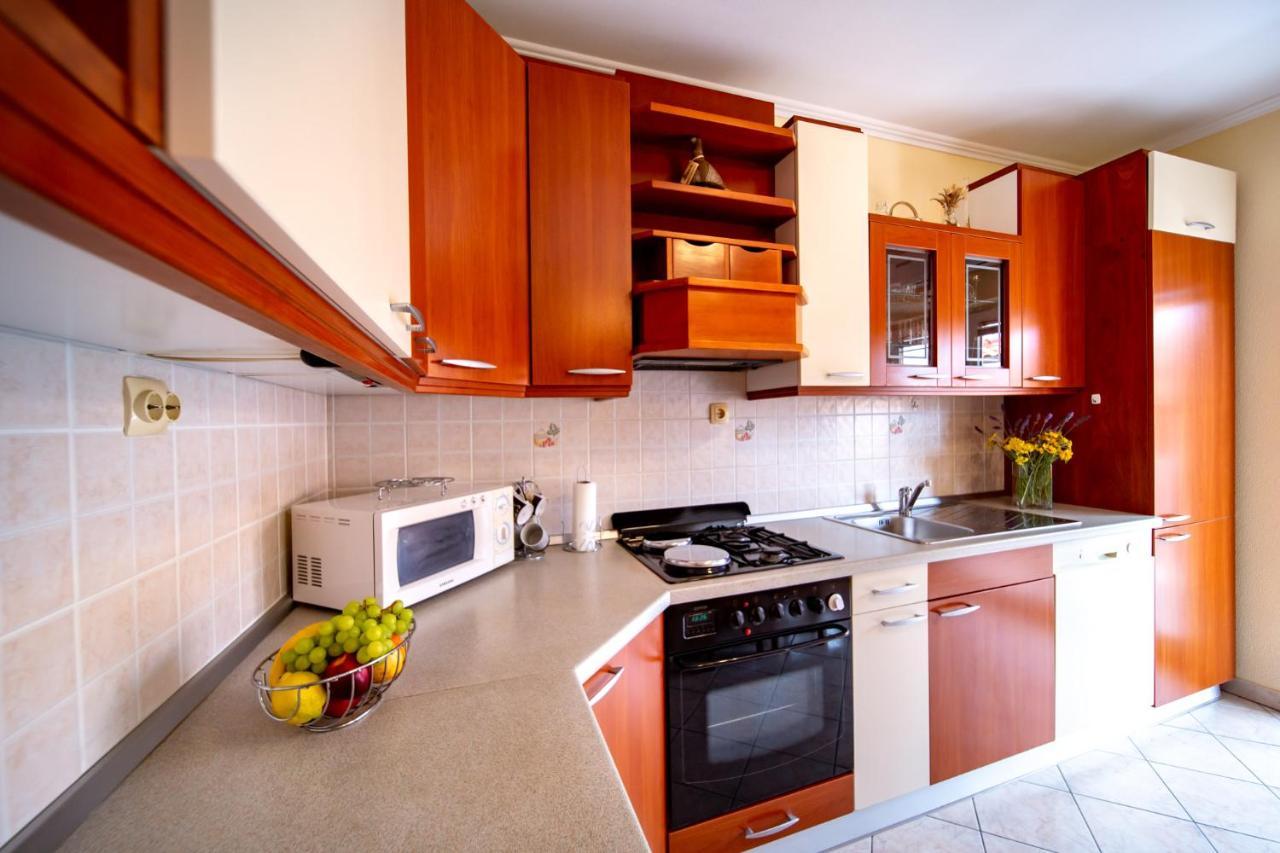 Kastell Apartments Лопар Экстерьер фото
