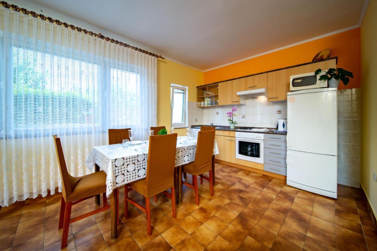 Kastell Apartments Лопар Экстерьер фото